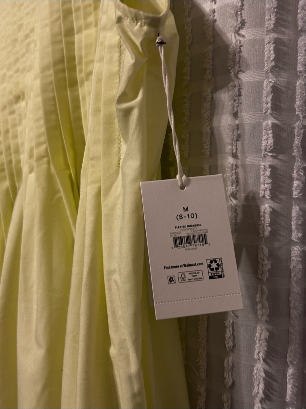 Women’s Medium Tuck-Pleat Yellow Dress with pockets NWT- - Picture 4 of 9